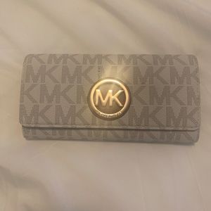 Michael Jors Jet Set Tri fold Walet